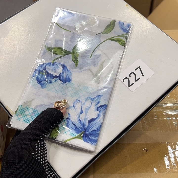 茶宠米***螺你在干嘛呢我在洗衣服