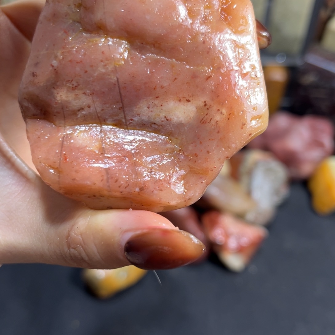 流***雨大叶紫檀（黑酸枝木类）寿山石