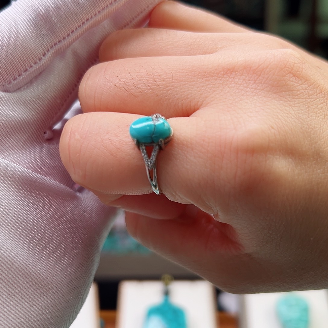 绿松石未镶嵌珠宝奇石