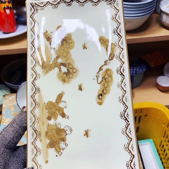 瓷片天天开心。万事如意