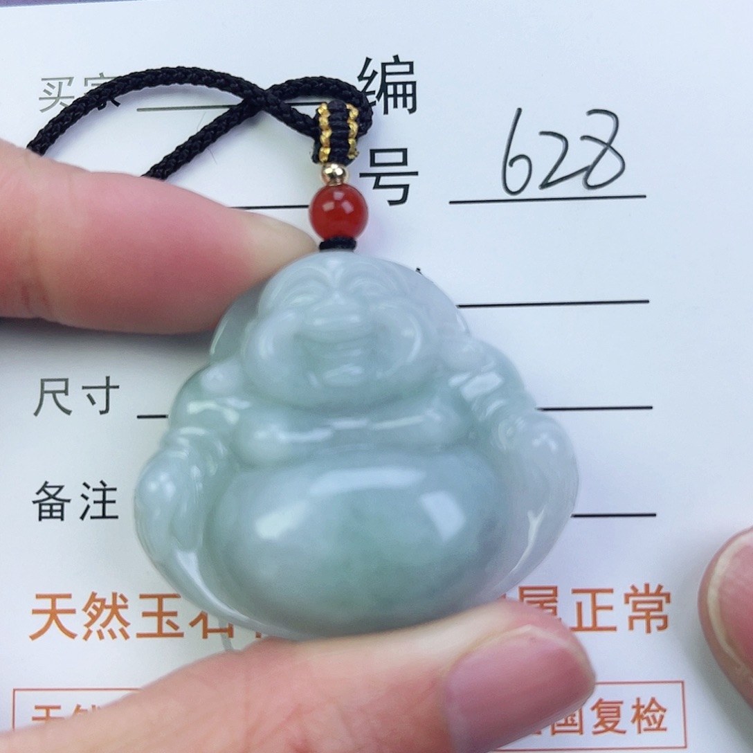 翡翠颈饰未镶嵌佛公