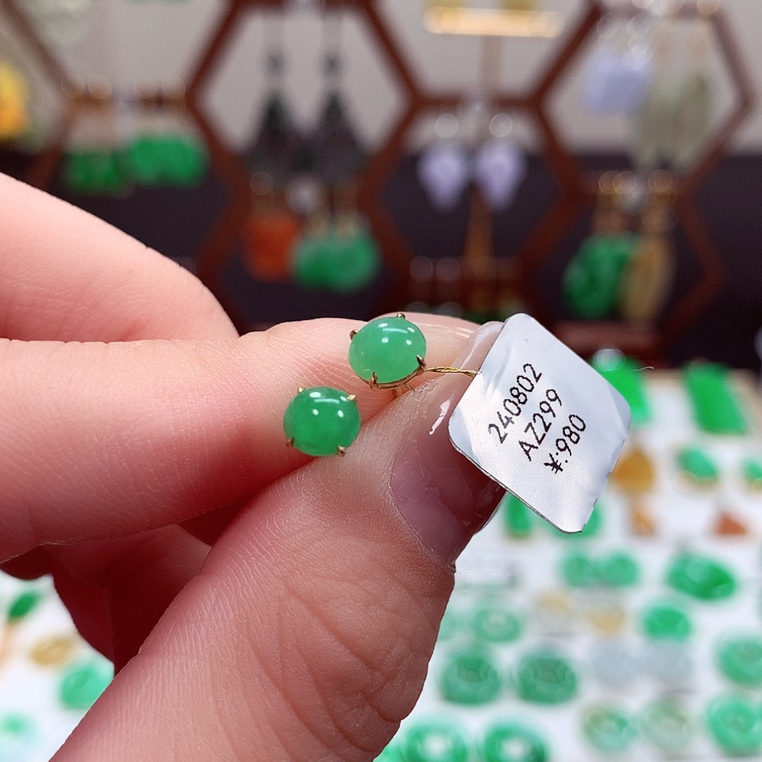 翡翠耳饰18K金镶嵌天然翡翠