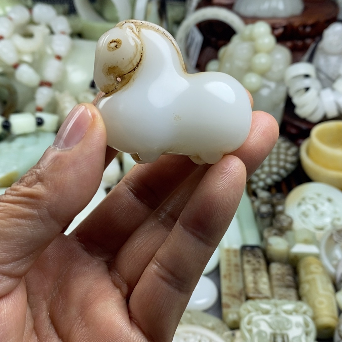 和田玉（糖玉）未镶嵌颈饰