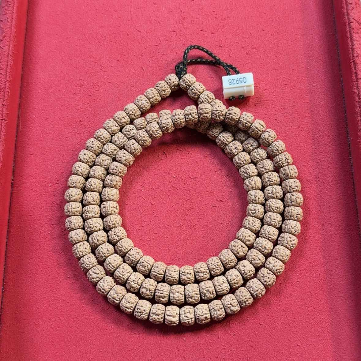 【闪购商品】吊坠金刚菩提张*豆黄点一代盘龙