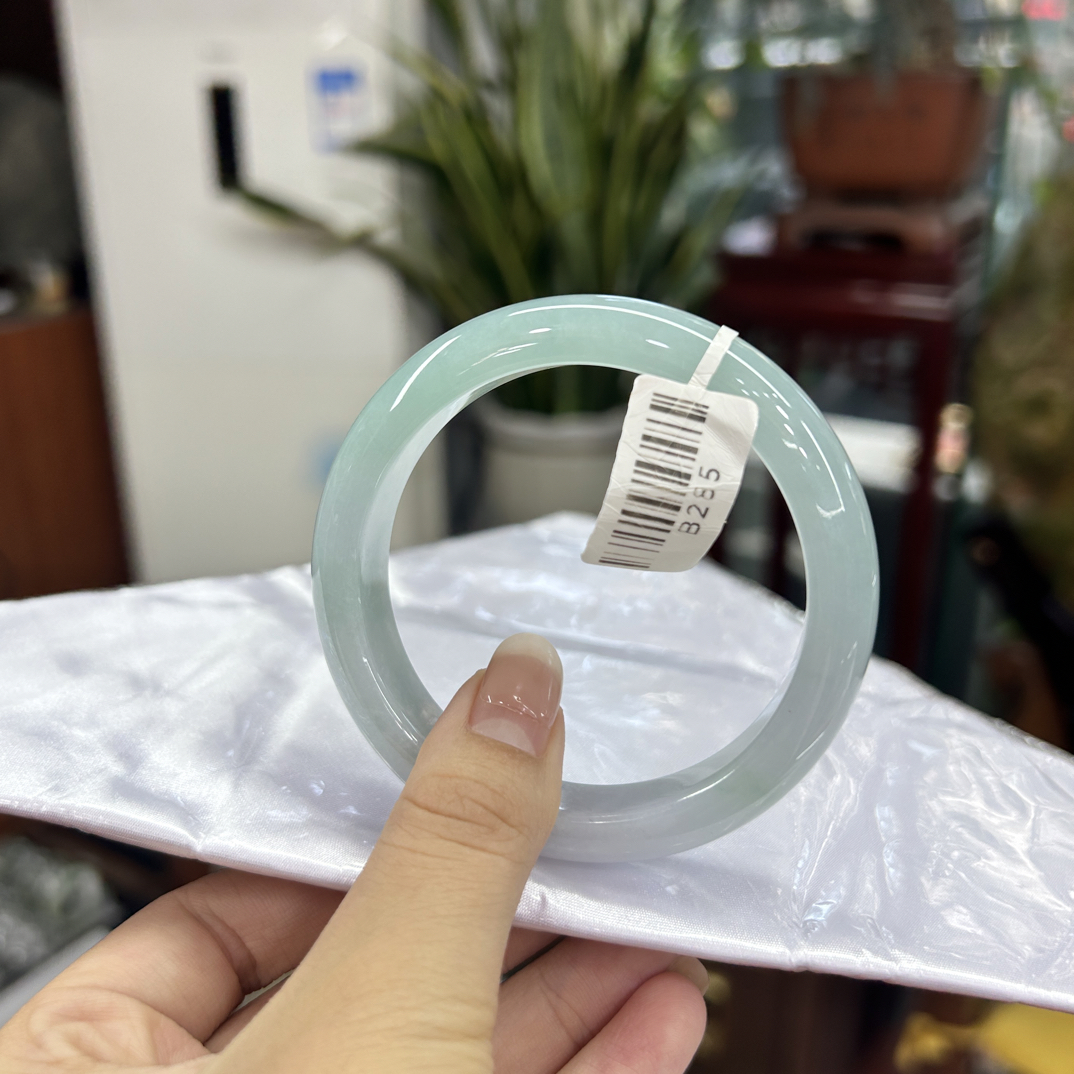 翡翠手镯56-57半山半水