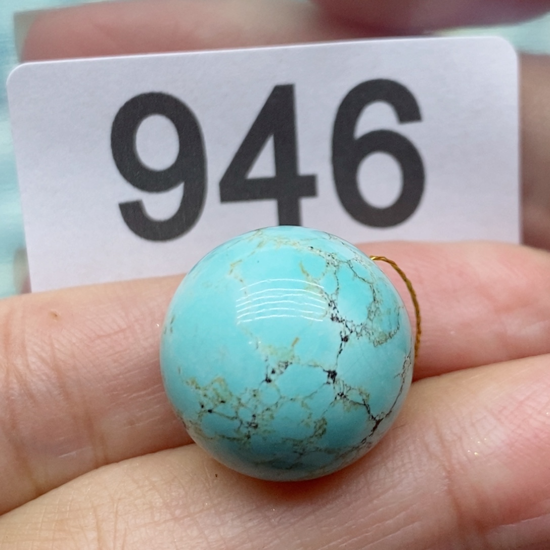 杨***柜绿松石未镶嵌珠宝奇石