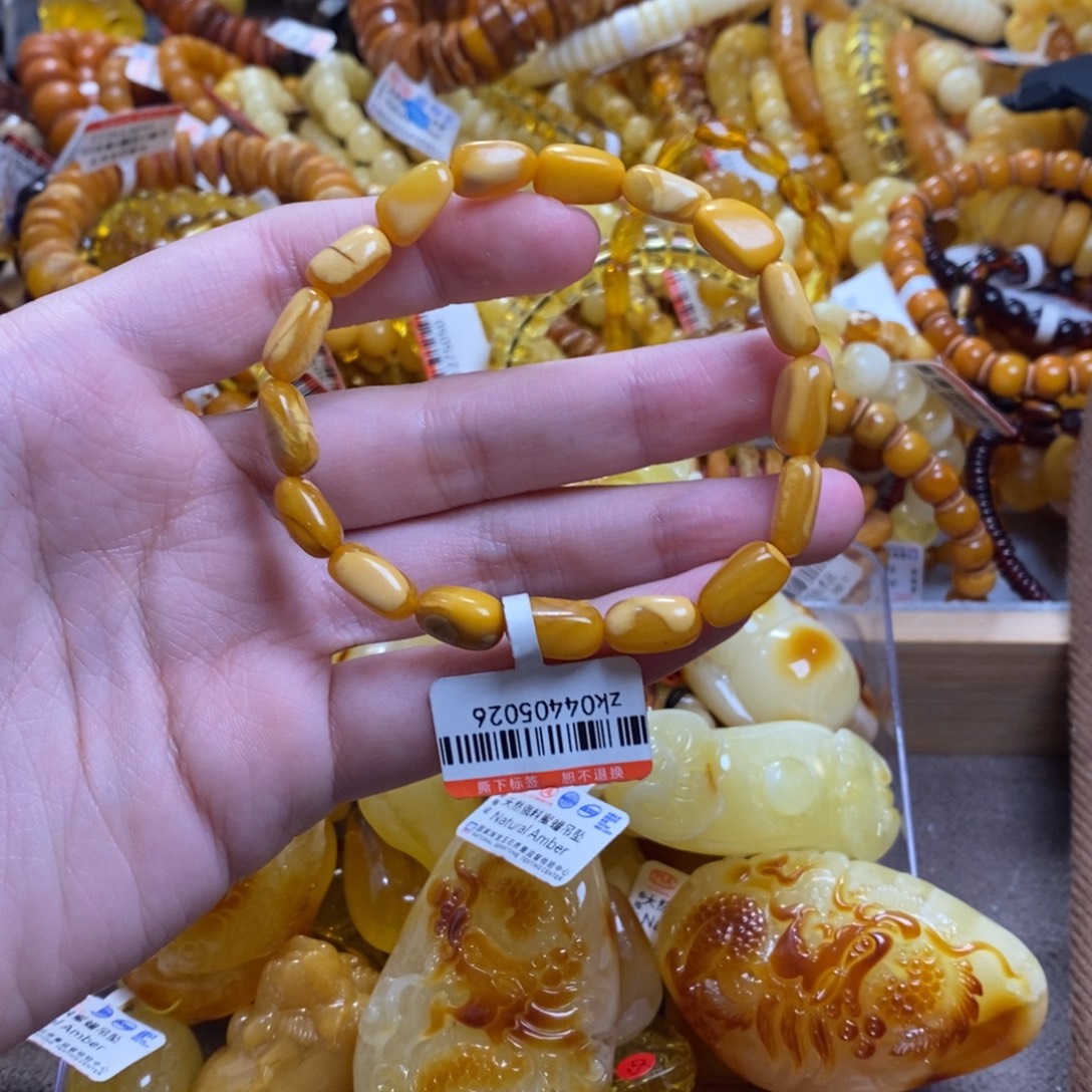 琥珀未镶嵌珠宝奇石