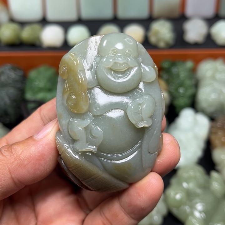 懂***得和田玉未镶嵌挂件