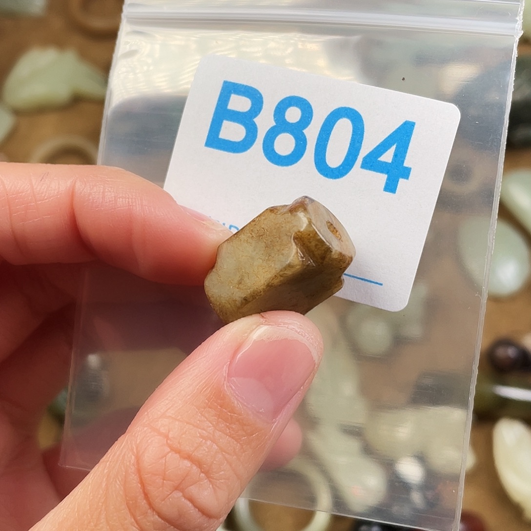 和田玉（糖玉）未镶嵌颈饰