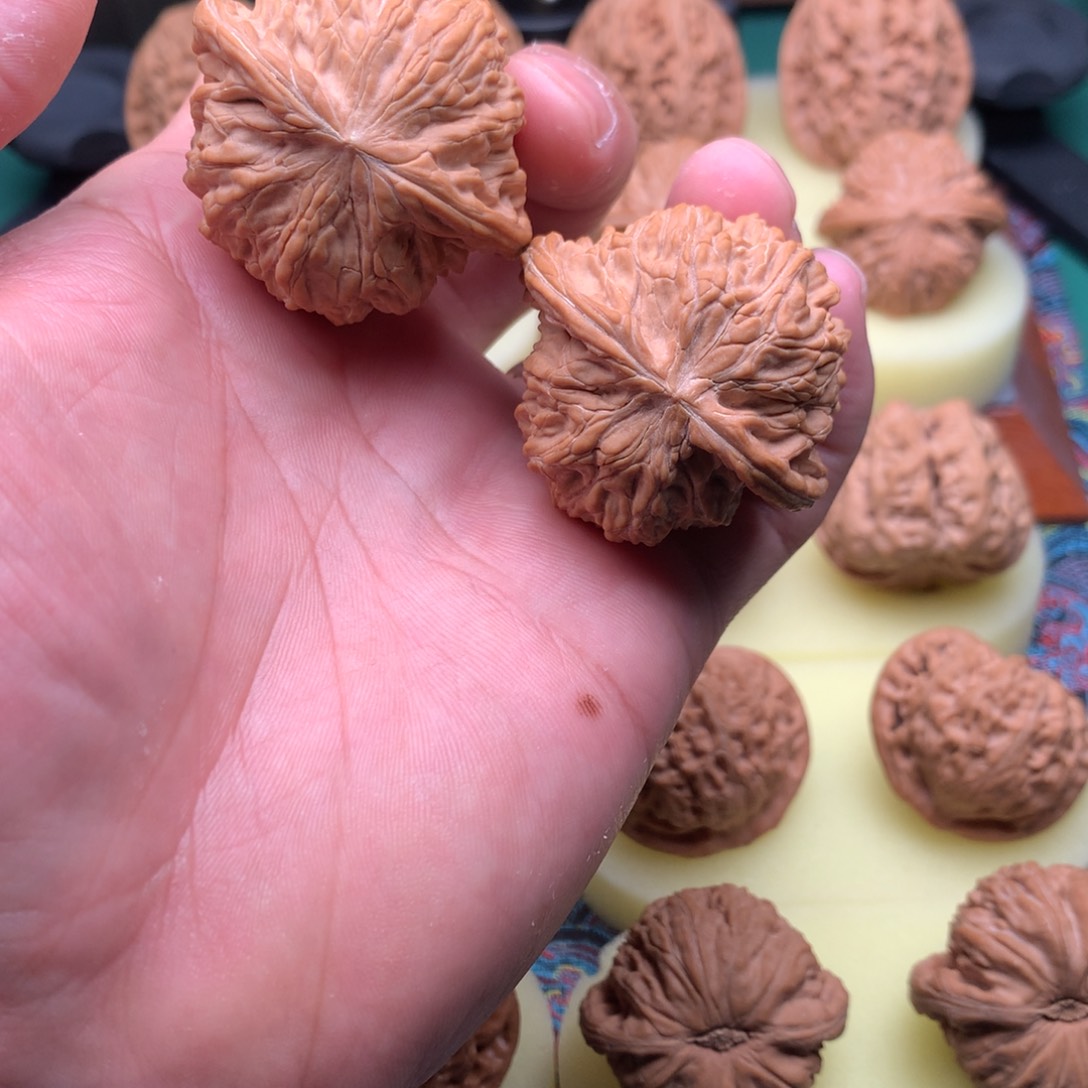 文玩核桃把件磨盘