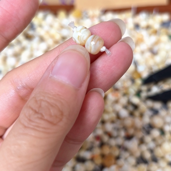 裸石蜜蜡未镶嵌7mm一对