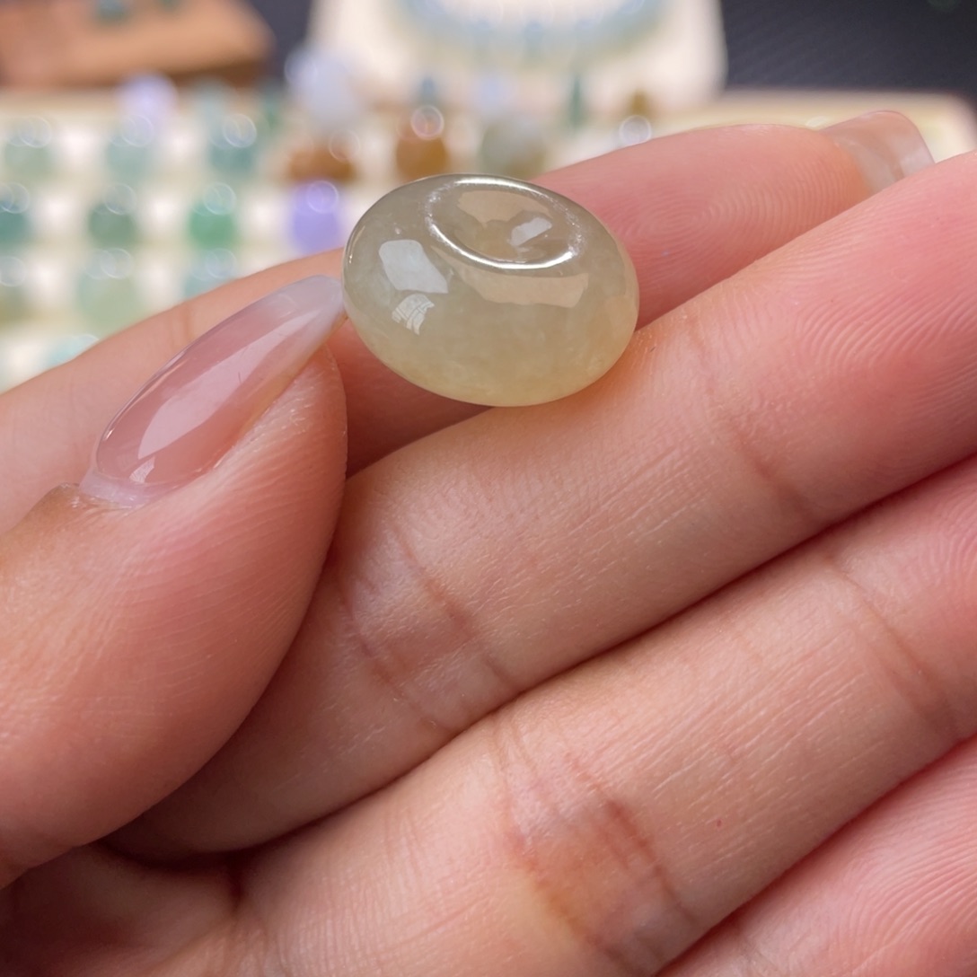 翡翠裸石?*果冰糖黄翡24小时鉴赏 15.9