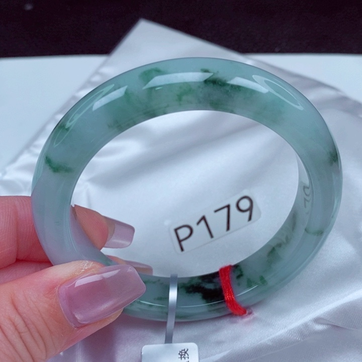 翡翠未镶嵌手镯手镯