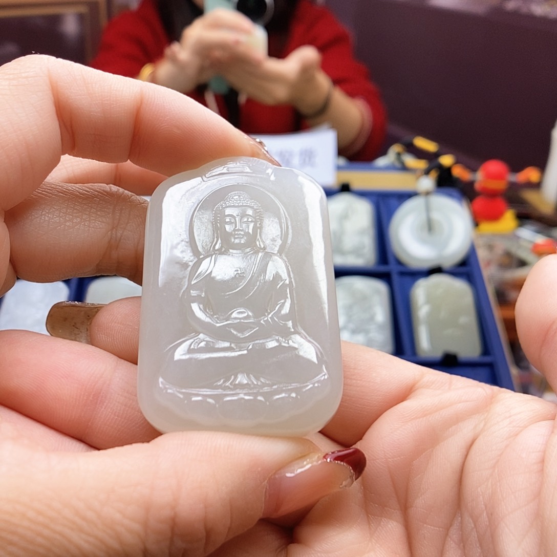 和田玉颈饰未镶嵌如***་