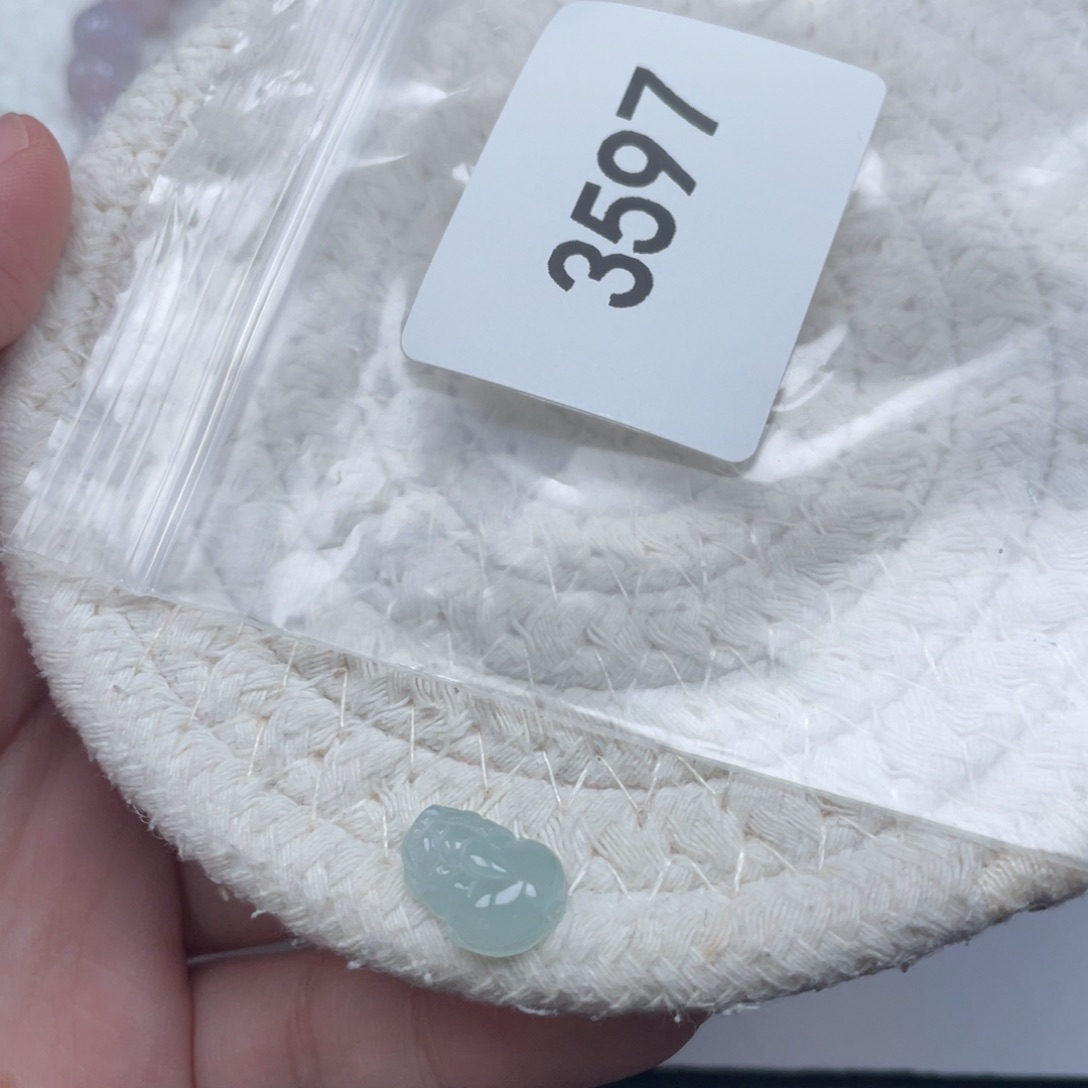 翡翠未镶嵌颈饰天然A货缅甸翡翠