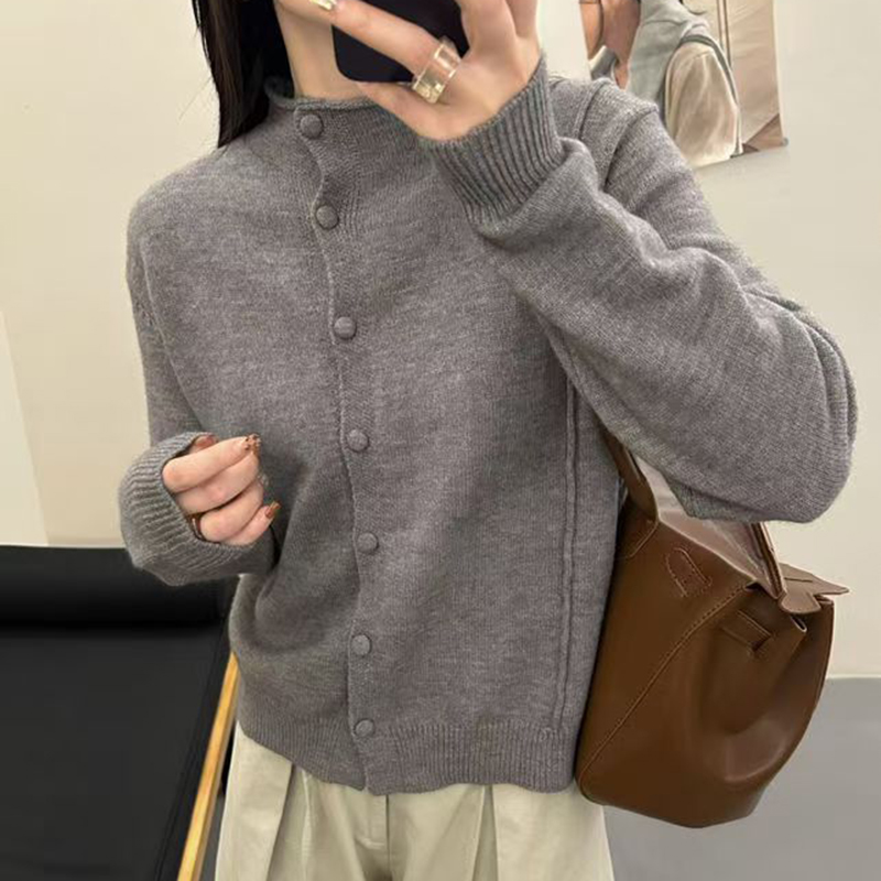 高级感减龄排扣半高领时尚宽松针织外套女秋冬毛衣开衫外搭