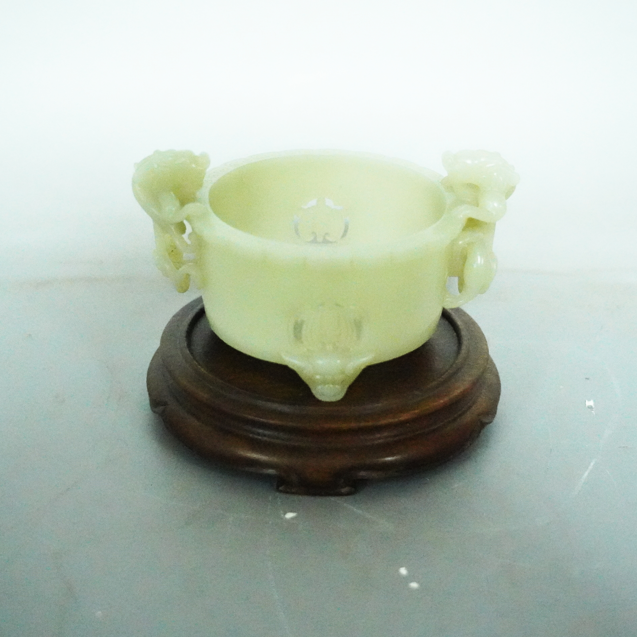 文华开物第22期拍品 18 民国 和田白玉镂空炉