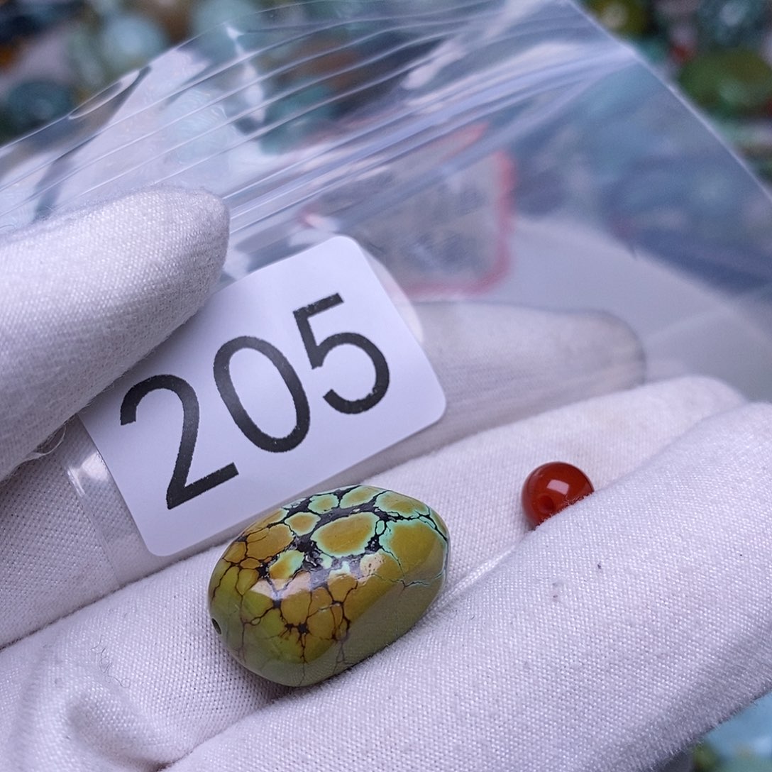 来***哥南红玛瑙未镶嵌珠宝奇石