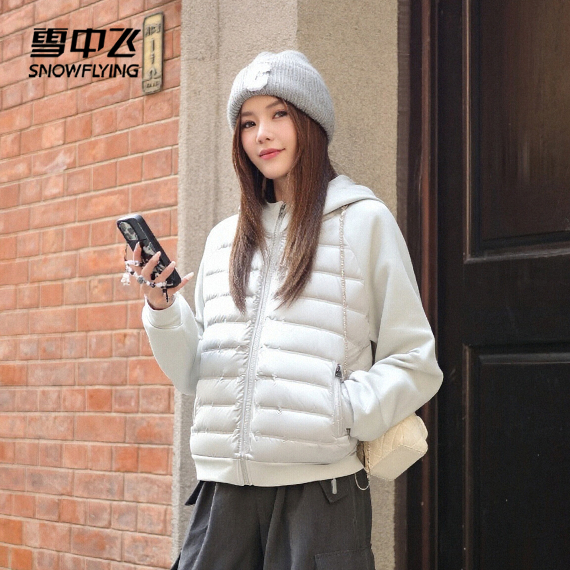 SNOW FLYING/雪中飞90鹅绒轻薄排骨羽绒服男女同款连帽春秋季服饰商品图