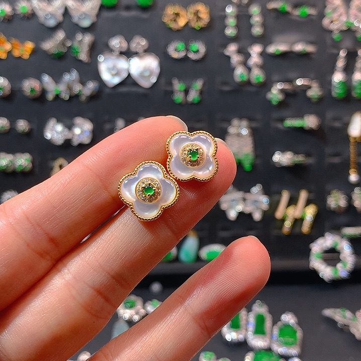 翡翠戒指银S925镶嵌耳钉