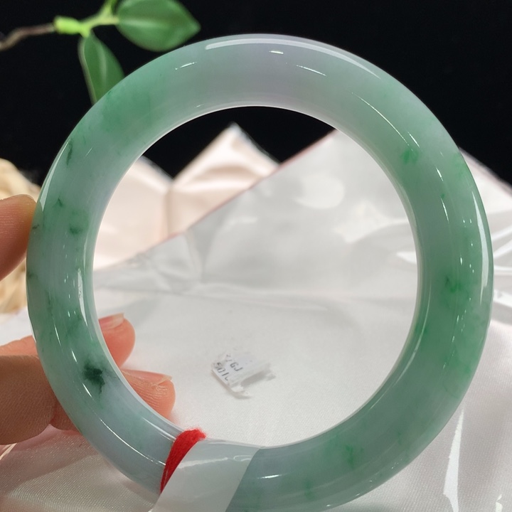 翡翠手镯未镶嵌111-1078