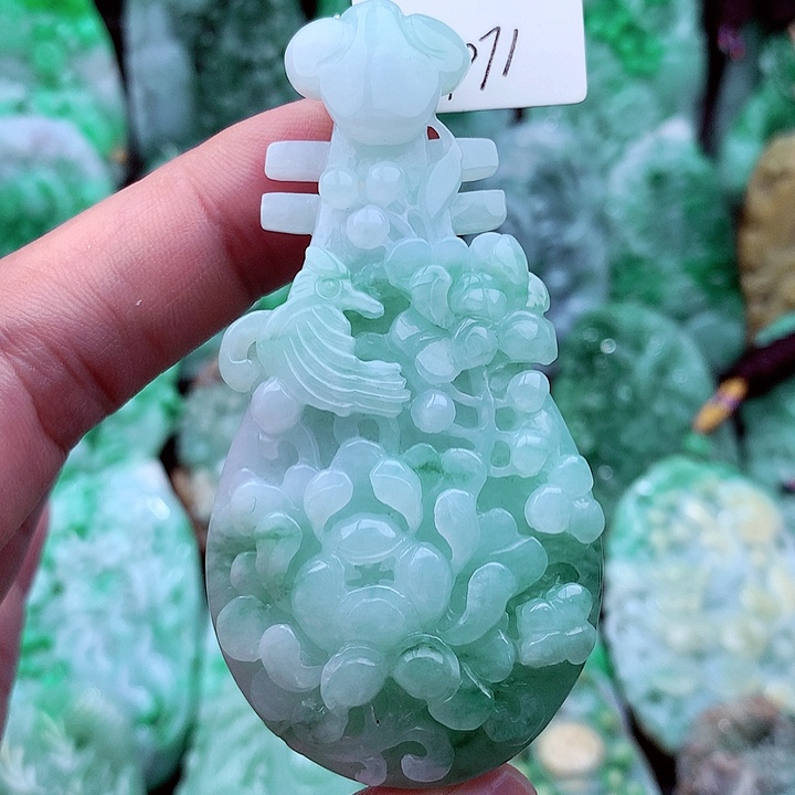 翡翠吊坠(不含链)未镶嵌