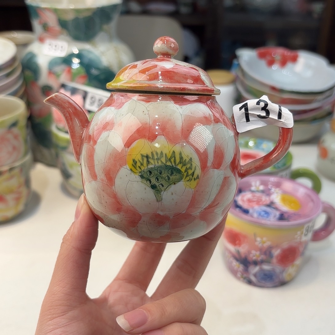 瓷片兔兔好可爱呀打 