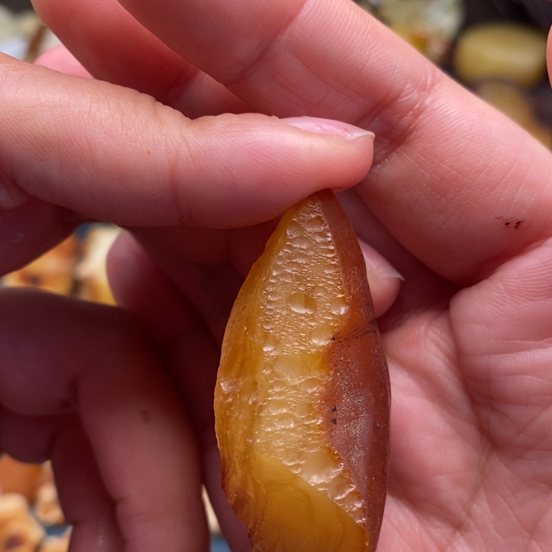 毛***虎定制琥珀未镶嵌蜜蜡