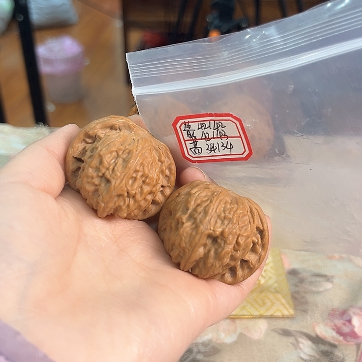 文玩核桃把件磨盘