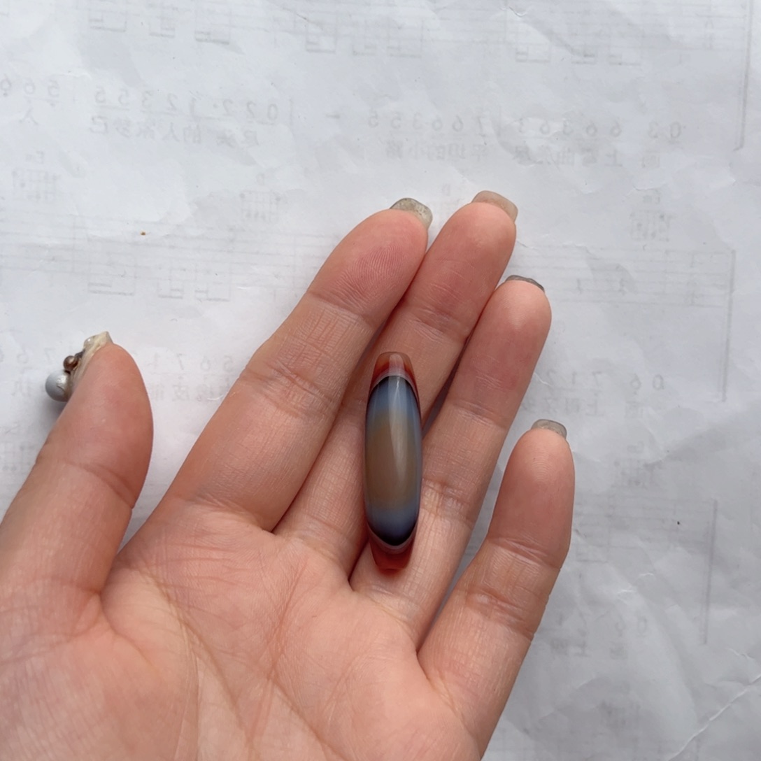 玛瑙/玉髓颈饰未镶嵌“****?