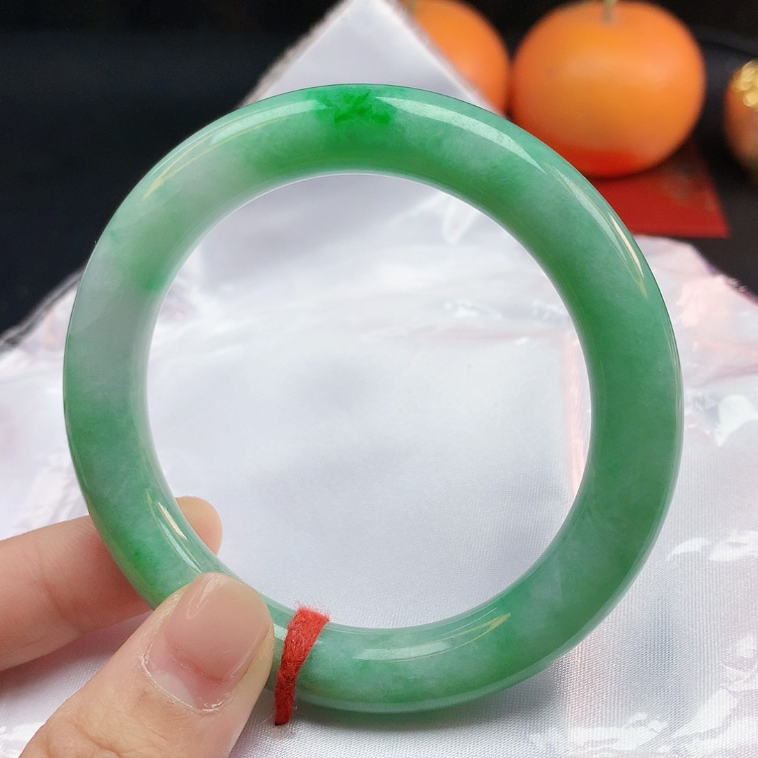 翡翠手镯未镶嵌56圈圆2255