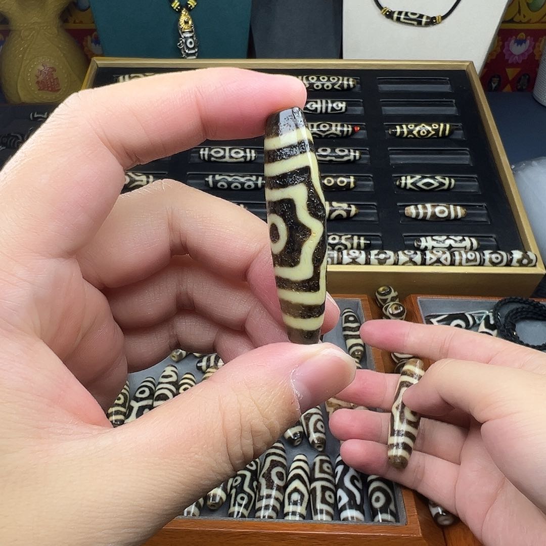 玛瑙/玉髓颈饰未镶嵌N****e