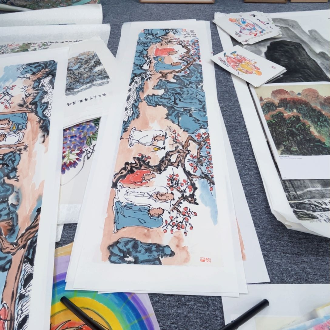 国画睿****了四尺对开绘画作品