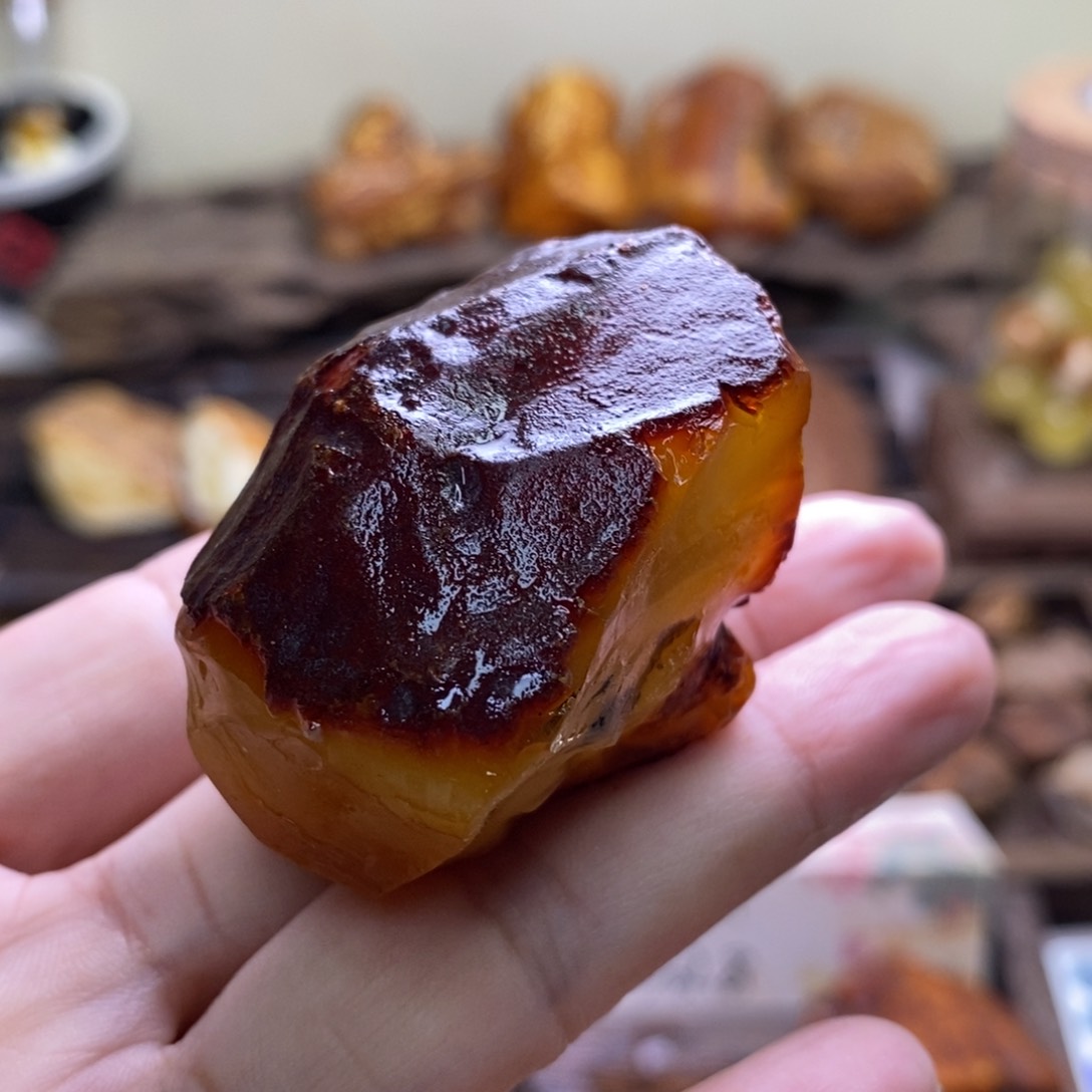 【闪购商品】定制琥珀不****?天然蜜蜡乌料