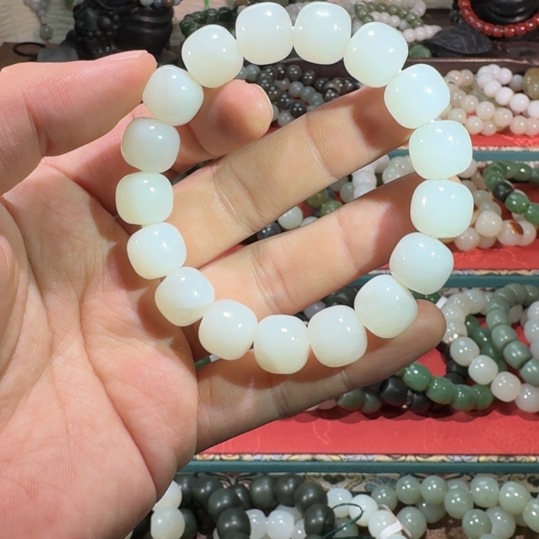 和田玉未镶嵌手链