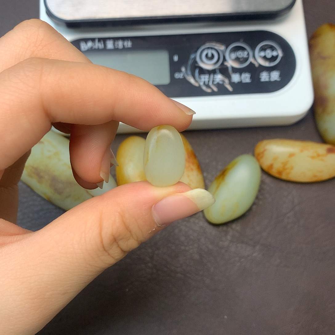 和田玉（糖玉）未镶嵌挂件