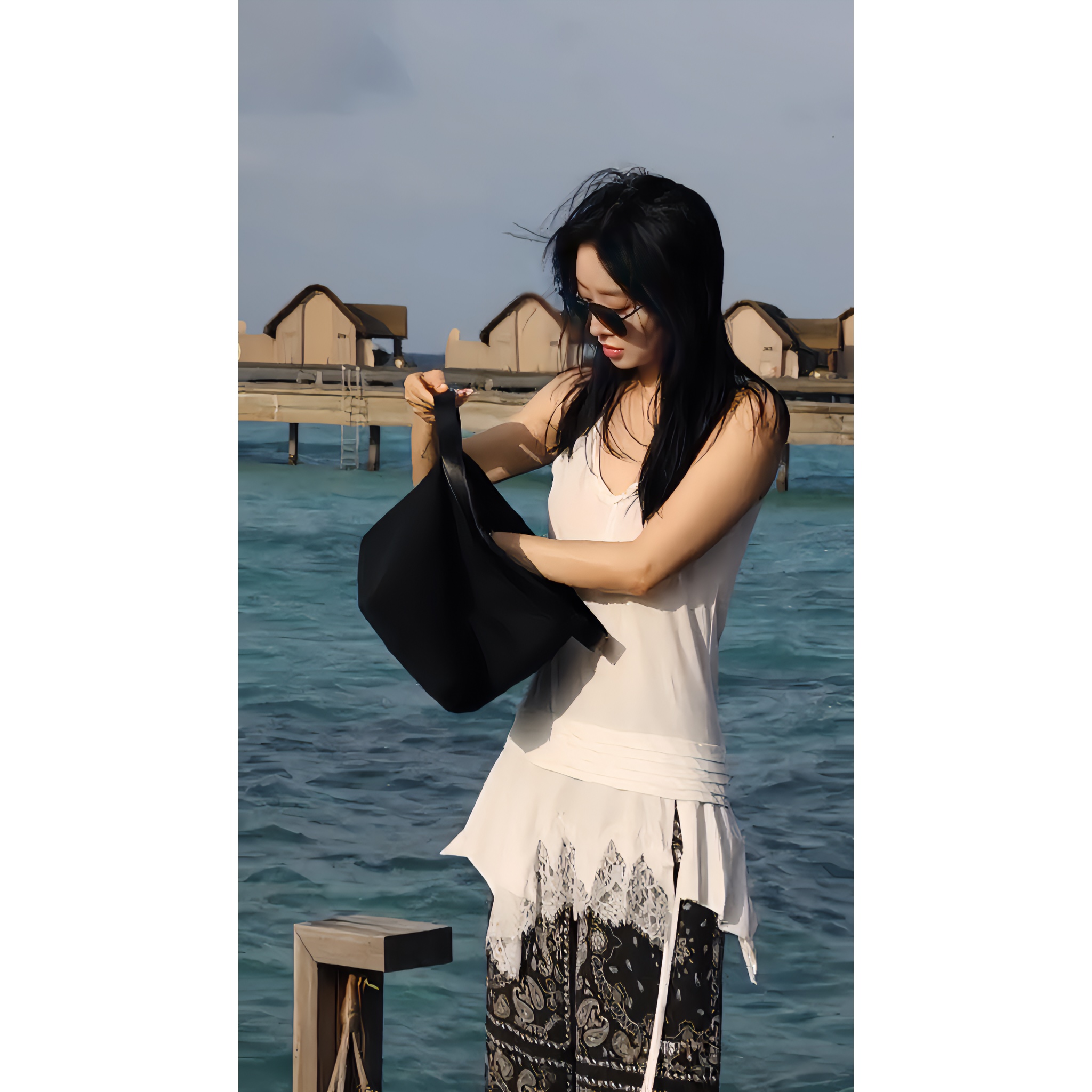 杨圣坤新品简约优雅高密斜纹帆布拼牛皮托特大容量手提包B2572490