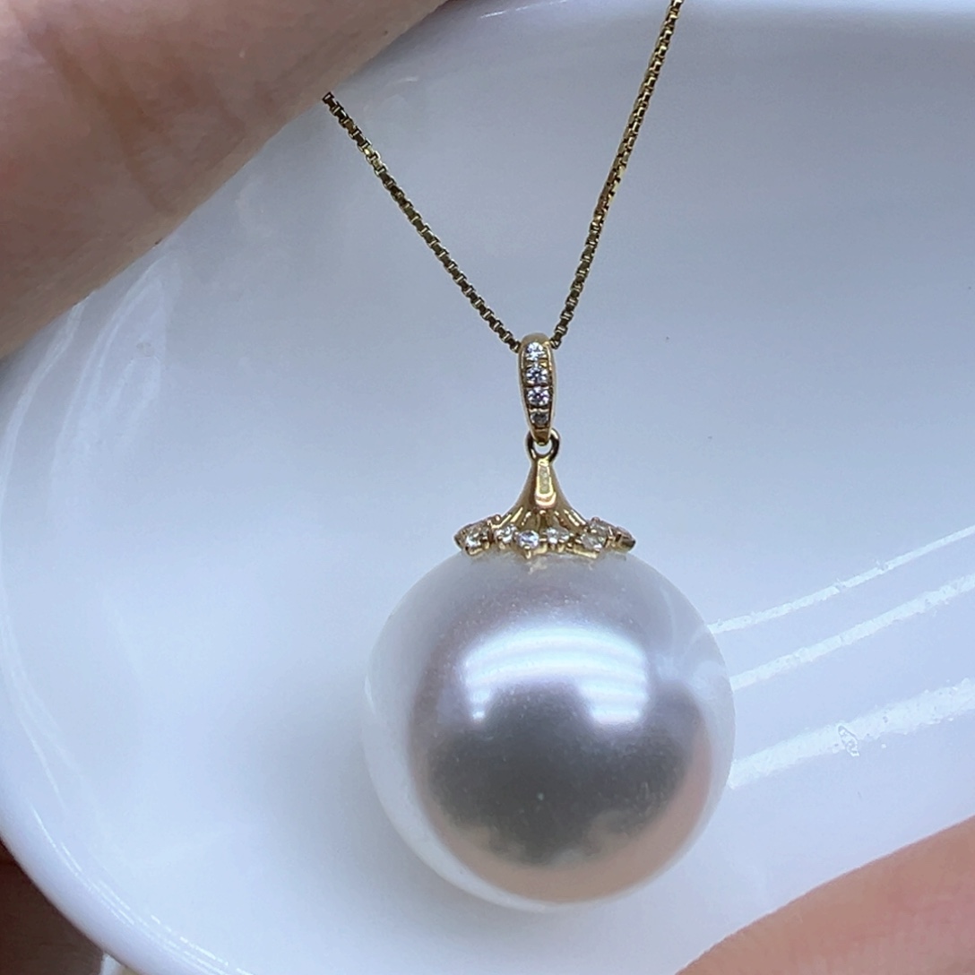 淡水珍珠18K金镶嵌吊坠(赠链)