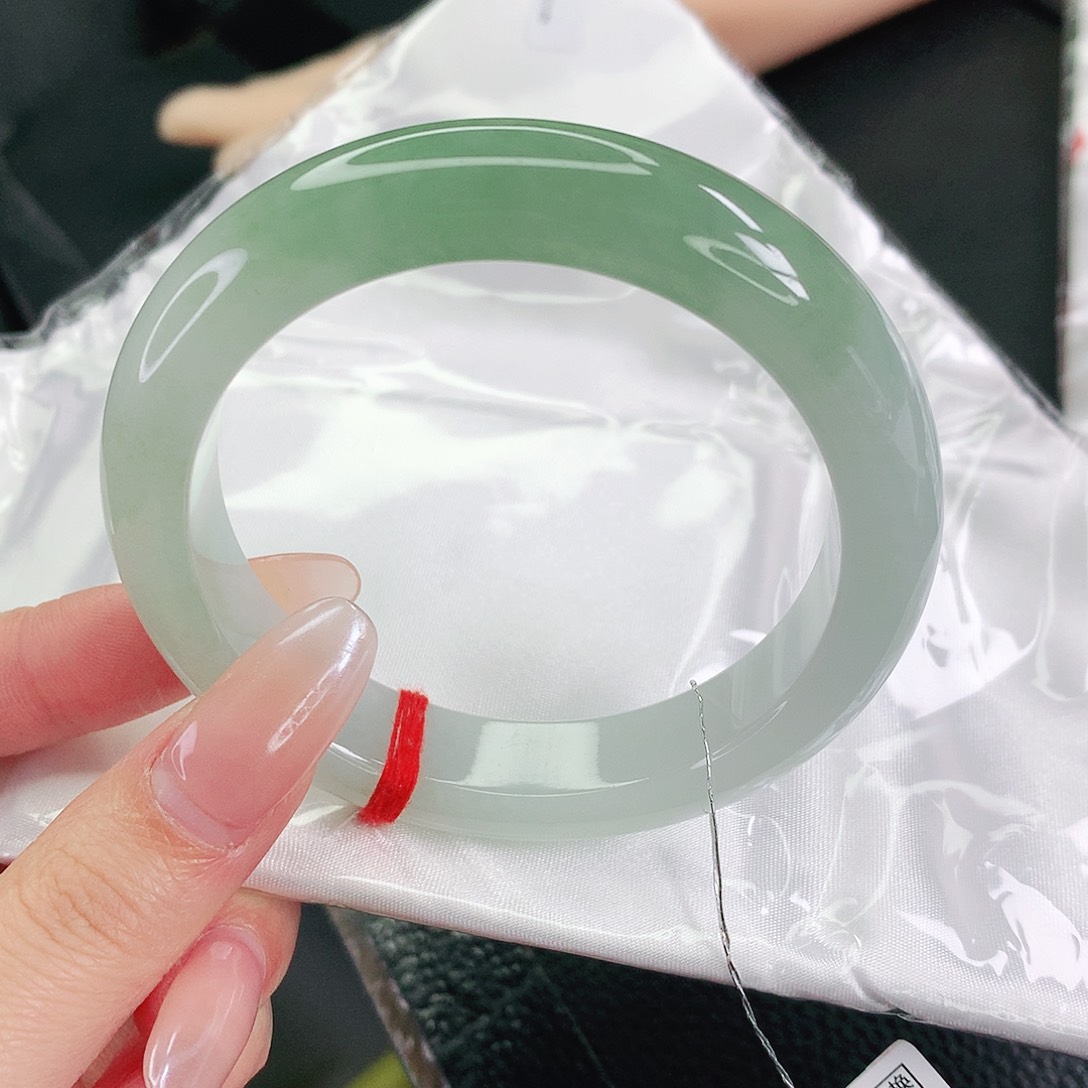 未镶嵌手镯翡翠57圈