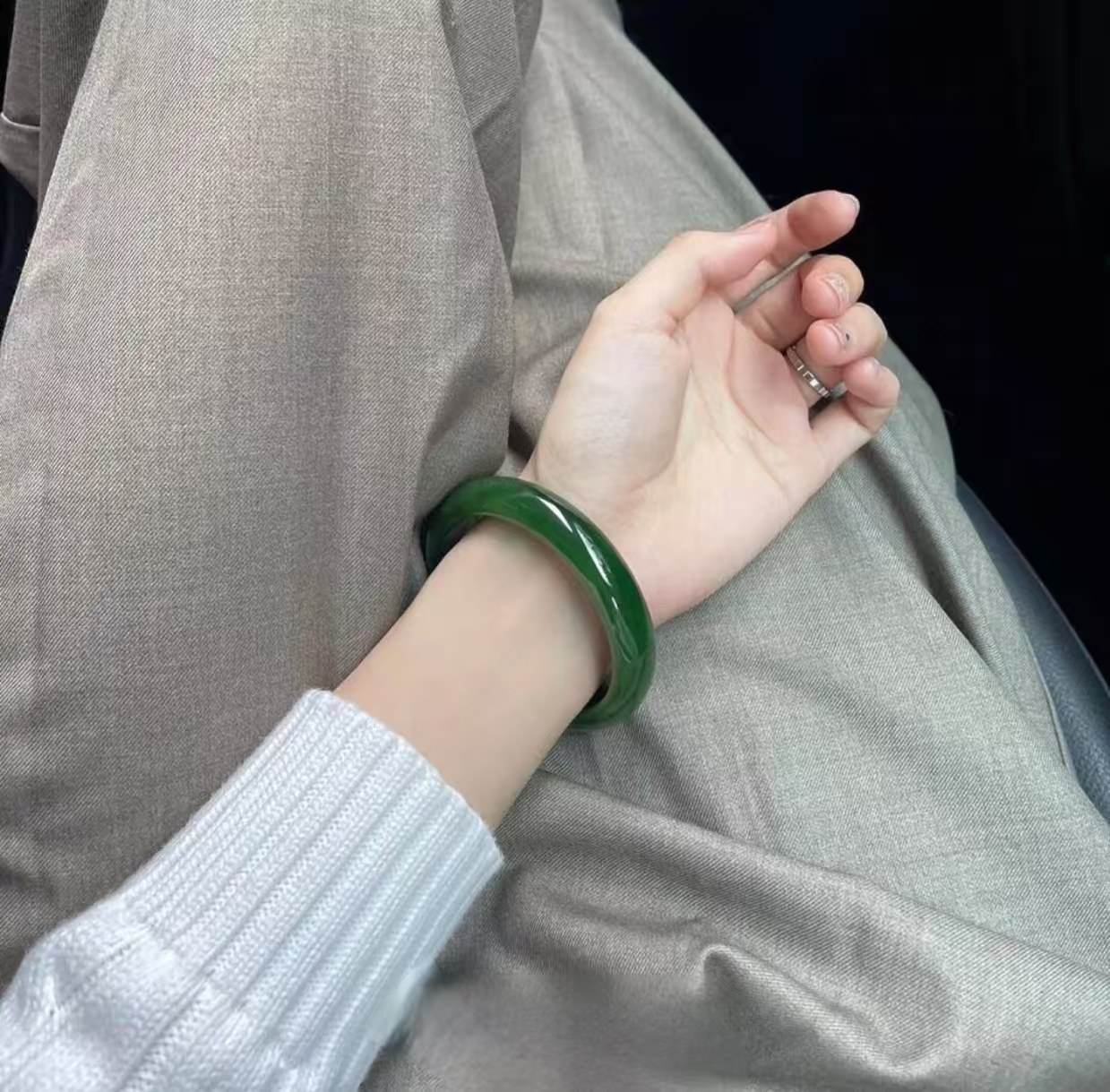 天然辰砂【青山渡】精美文玩手镯H-0082