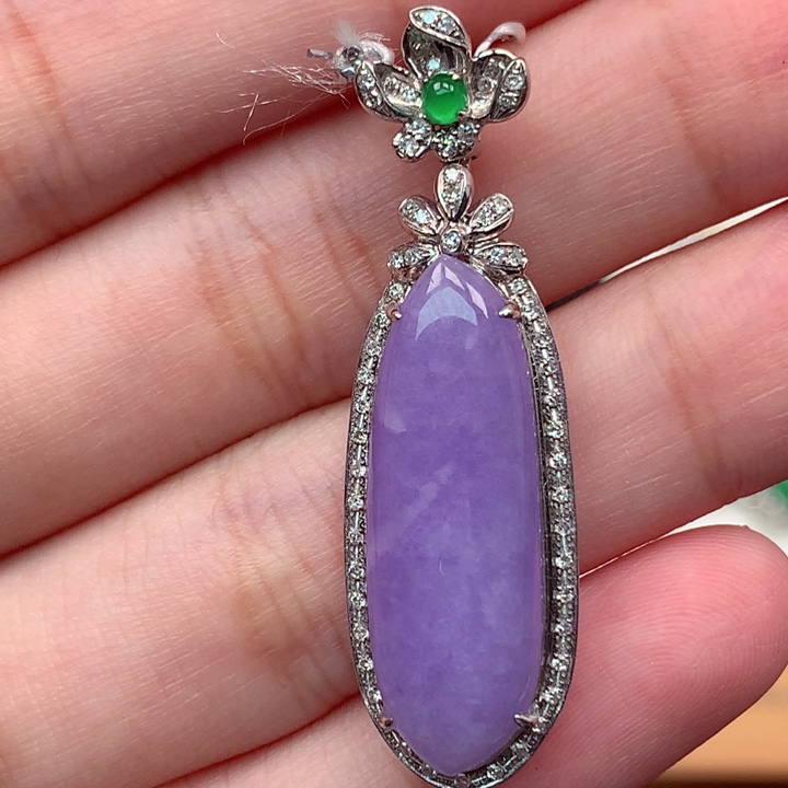 翡翠18K金镶嵌颈饰翡翠