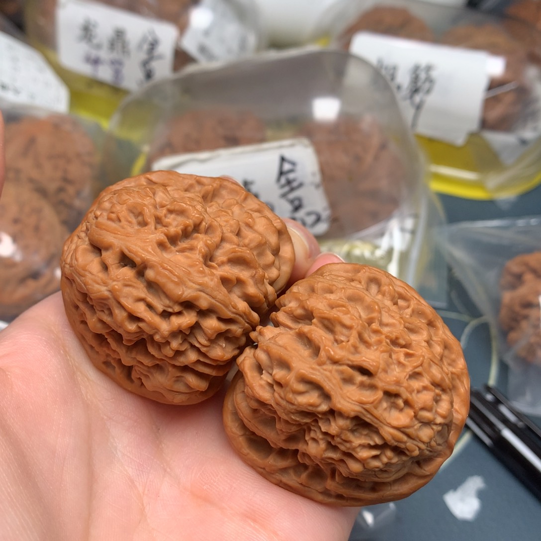 文玩核桃把件42-16352-0