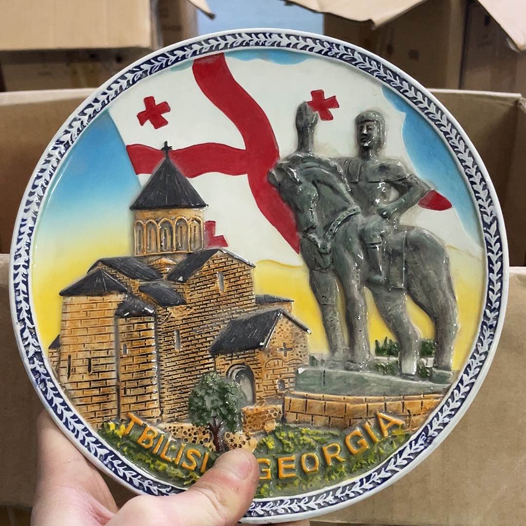 摆件   磕碰。封釉。