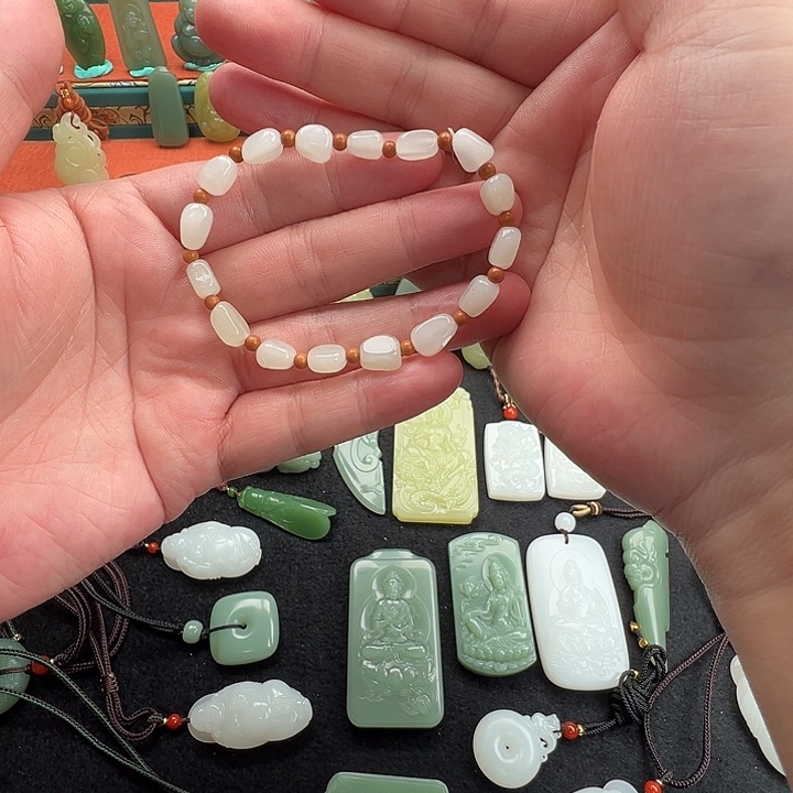 手串未镶嵌和田玉