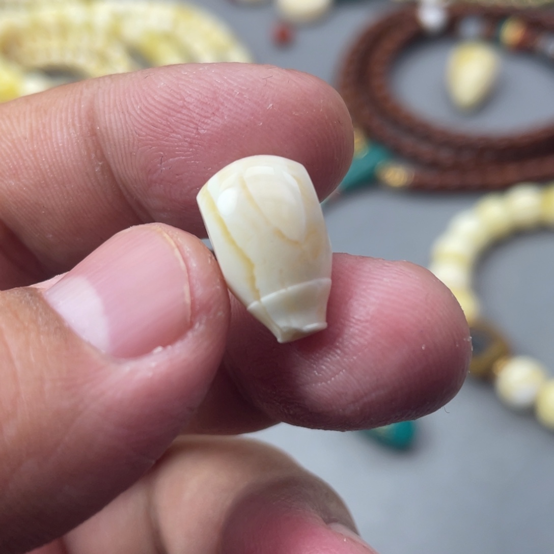 琥珀珠宝奇石未镶嵌32