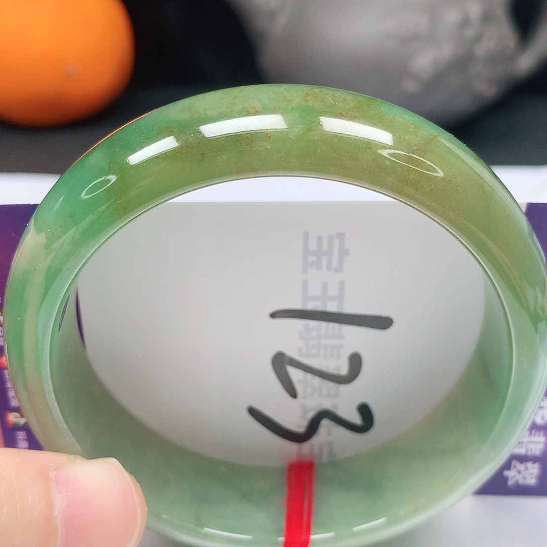 翡翠手镯未镶嵌57圈口