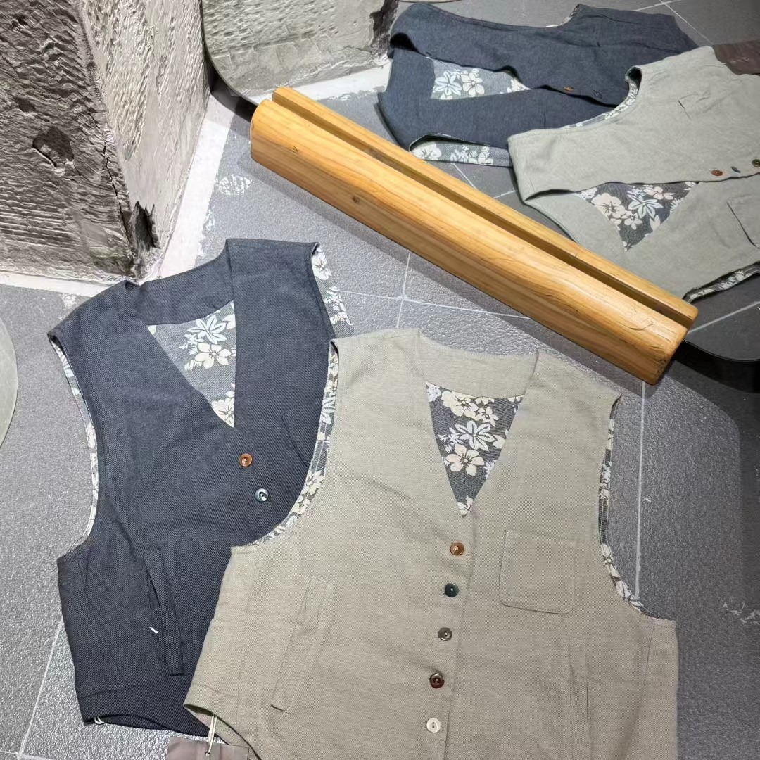 秋款百搭高品质无袖马甲