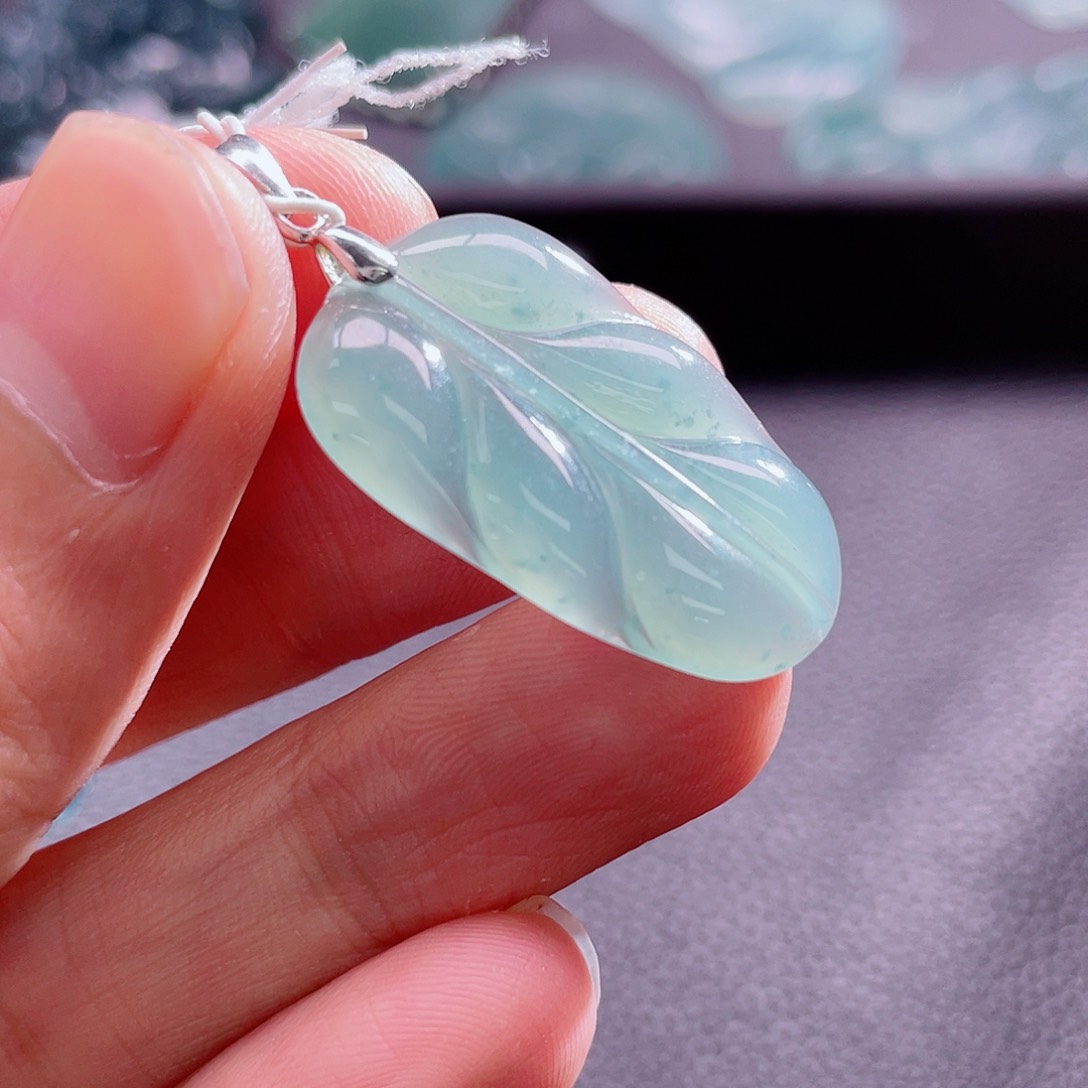 翡翠颈饰未镶嵌888888888