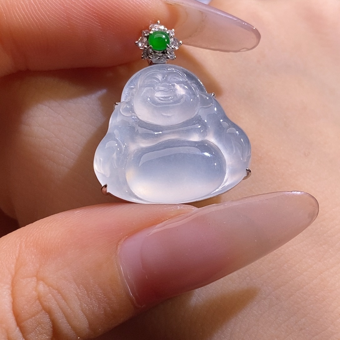 翡翠18K金镶嵌颈饰佛