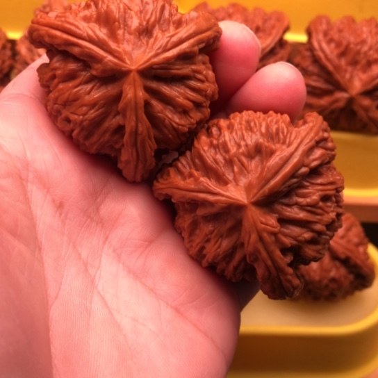 阿***英吊坠文玩核桃核桃